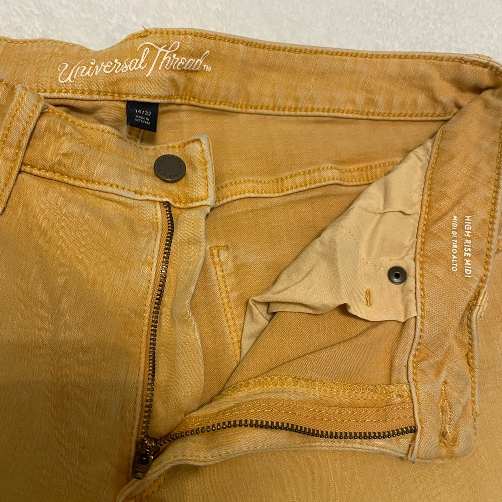Universal Thread High Rise Gold Midi Shorts - Picture 3 of 3